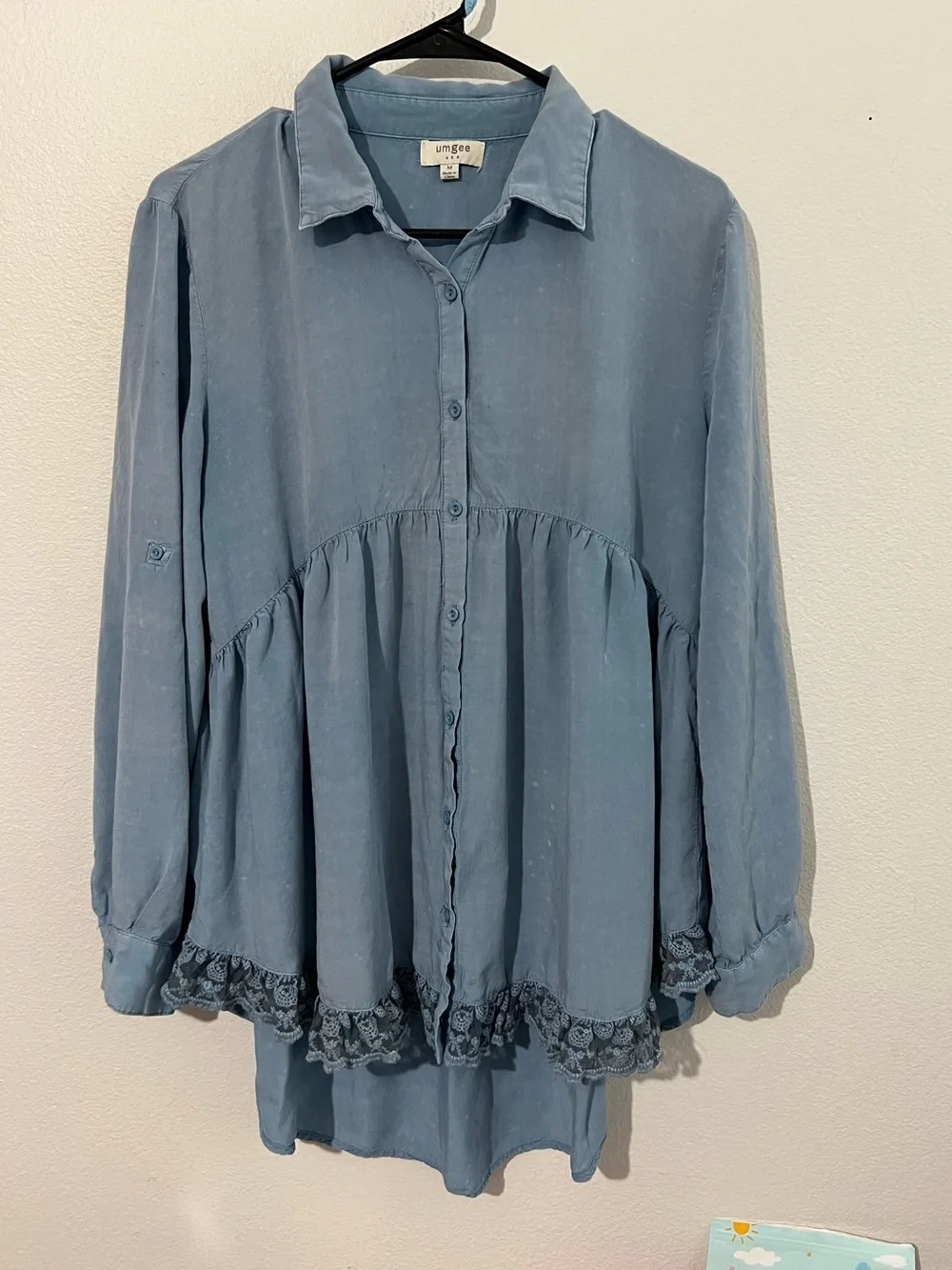 Umgee Dusty Blue Button-Front Baby doll Peplum Tunic with Lace Hem - Picture 2 of 16
